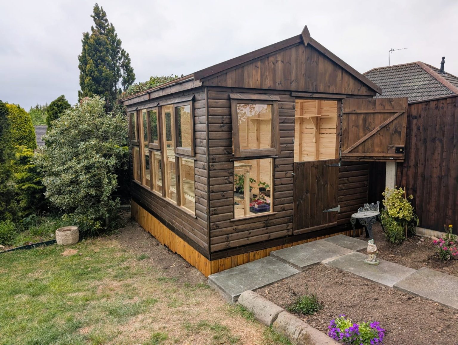 Timber frame greenhouse